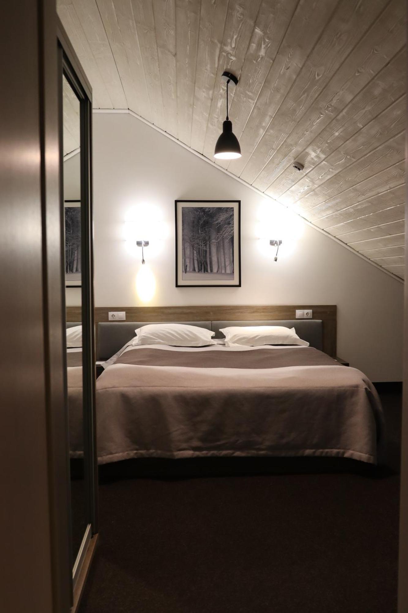 Vilson Hotel บูโคเวล ภายนอก รูปภาพ